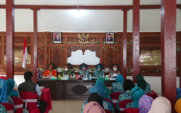 TP PKK Tulungagung saat Gelar Rakor Persiapan Penilaian Lomba PKK Sehat Lestari Berencana