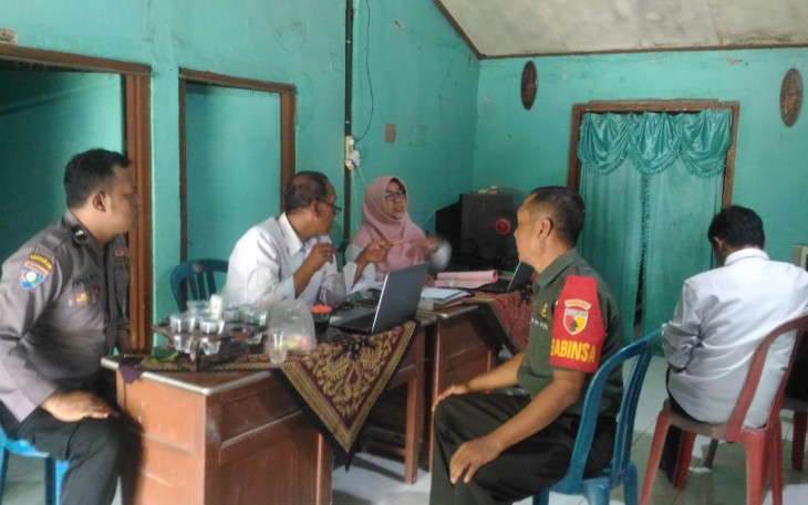 Komsos bersama aparat desa binaan 