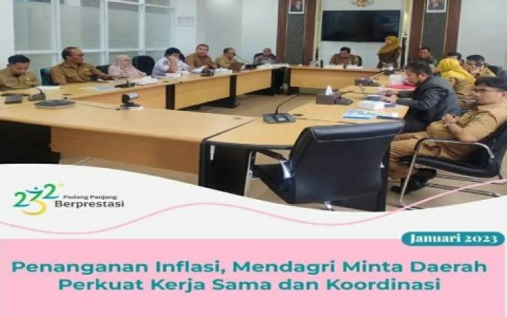 Rapat koordinasi penanganan inflasi diikuti secara virtual di Ruang VIP Balai Kota Padang Panjang.
