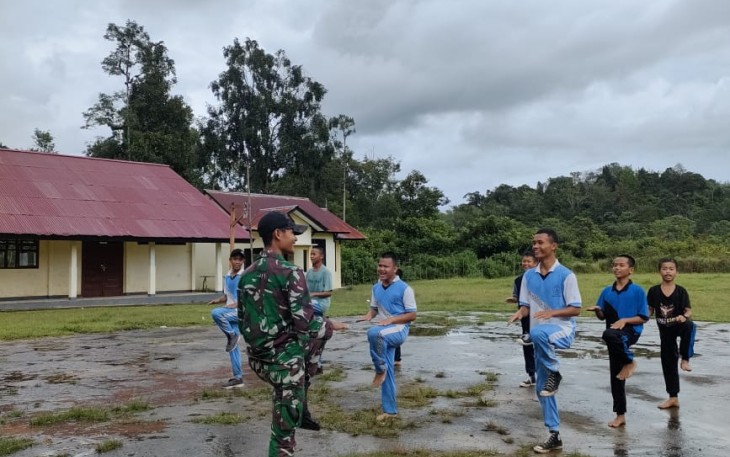 Senam sehat pelajar di perbatasan 