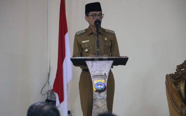 Bupati Limapuluh Kota, Safaruddin menghadiri kegiatan pencanangan pembangunan zona integritas menuju WBK-WBBM di lingkungan Polres 50 Kota.