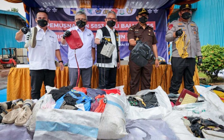 Pakaian, Sepatu dan Tas Ilegal di Batam