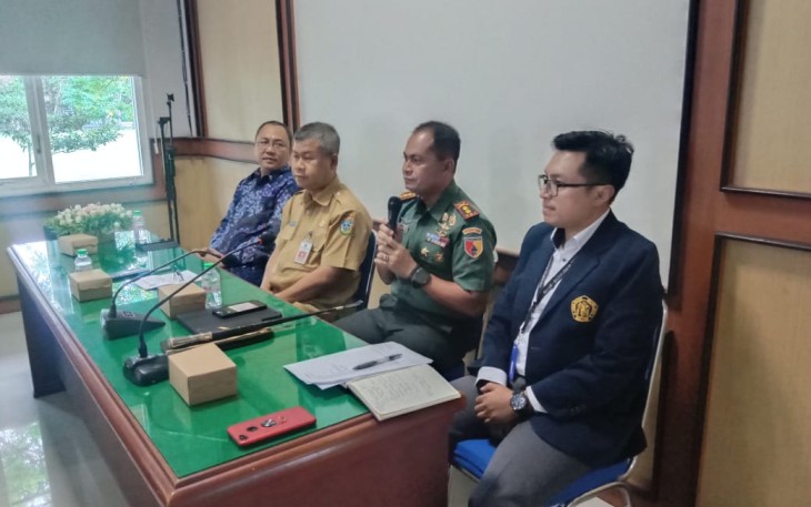 Dandim 0801/Pacitan Letkol Inf Roliyanto saat memberikan pengarahan, Senin (3/7)