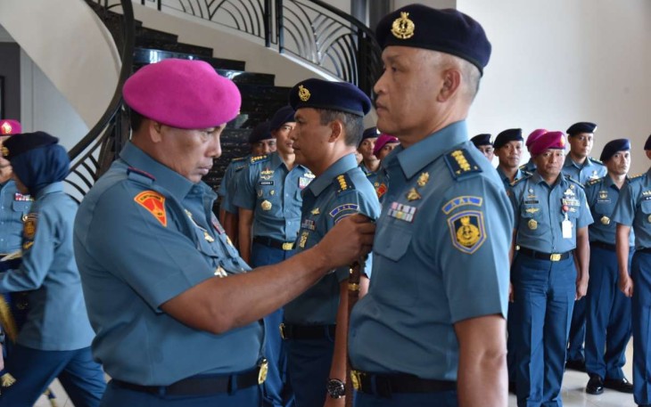 Gubernur AAL Mayjen TNI (Mar) Endi Supardi saat sertijab