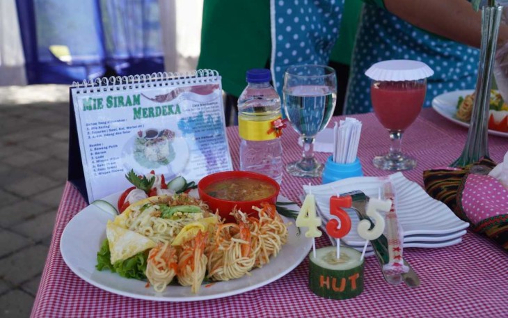 Mie Siram Merdeka Persit KCK Koorcab Rem 081 PD V/Brawijaya 