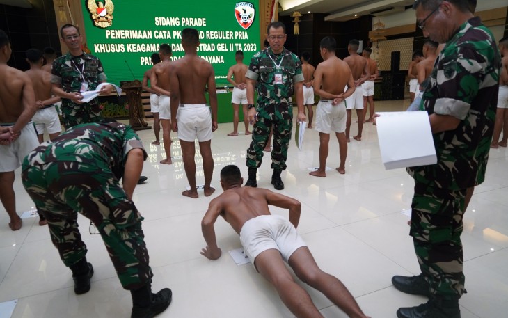 Kodam IX/Udayana Sidang Parade Penerimaan Tamtama PK TNI AD 