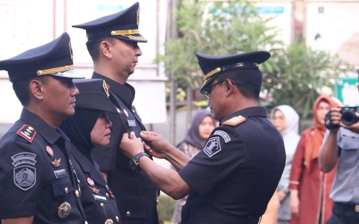 Kakanwil Kumham Banten Dodot Adikoeswanto saat melantik Kalapas Cilegon Yosafat Rizanto, Senin (16/10) 