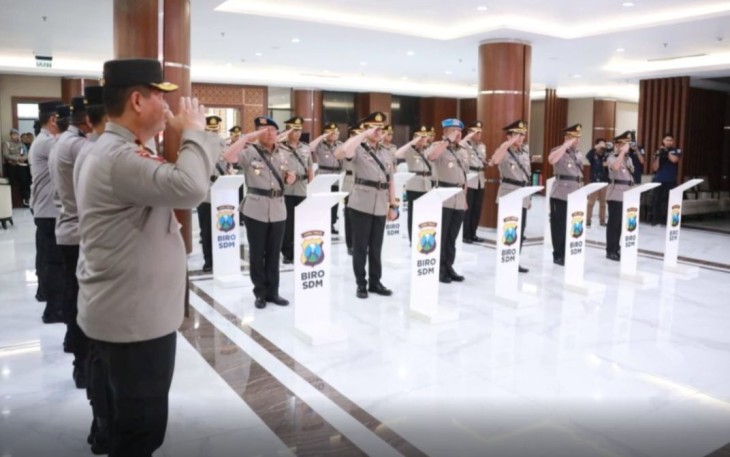 Sertijab Pejabat dan Kapolres Jajaran Polda Jatim, Kamis (19/1) 