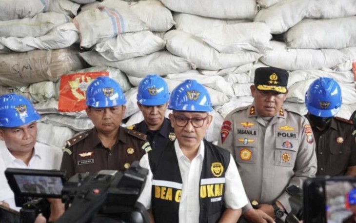 Pemusnahan Barang Bekas Impor Ilegal Senilai Rp 17,4 M