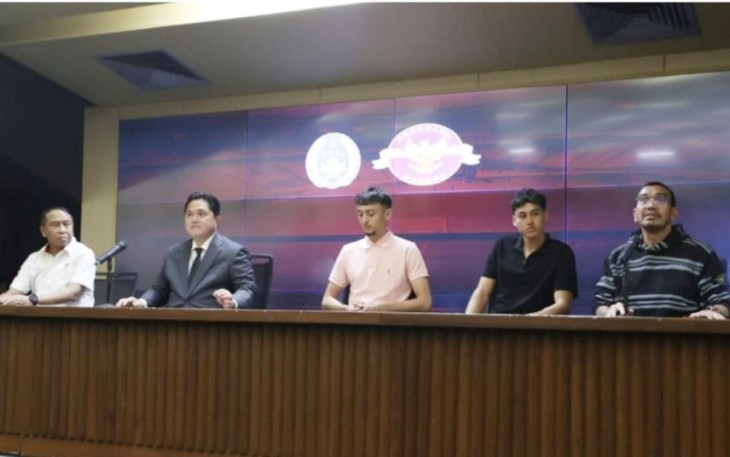 Erick Thohir saat konferensi pers di stadion GBK Senayan Jakarta, Rabu (24/5)