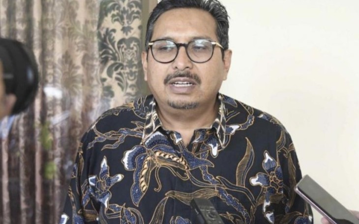 Dirjen SDPPI Kementerian Kominfo Ismail saat memberikan keterangan pers di Jakarta, Kamis (27/7)