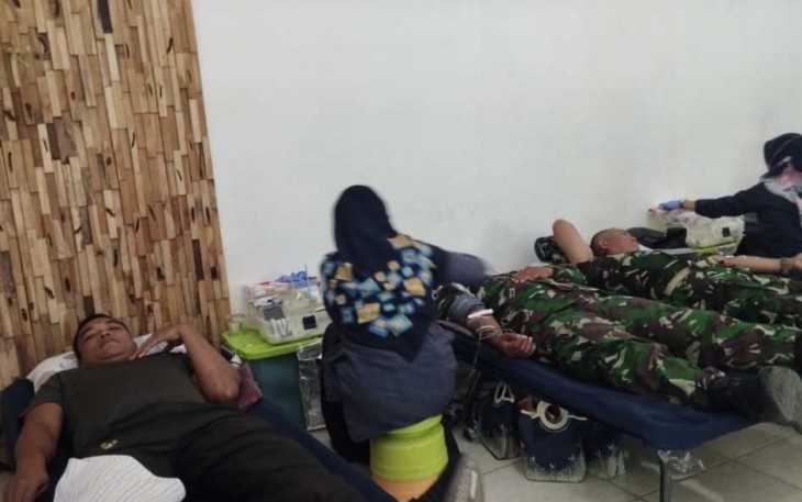Donor darah prajurit Kodim 0720/Rembang, Selasa (15/8)