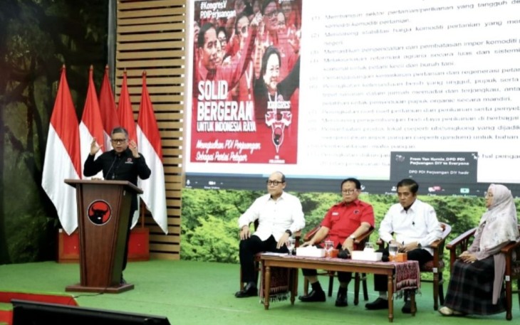 Sekjen PDIP Hasto Kristianto saat diskusi kedaulatan pangan di Jakarta , Senin (25/9)