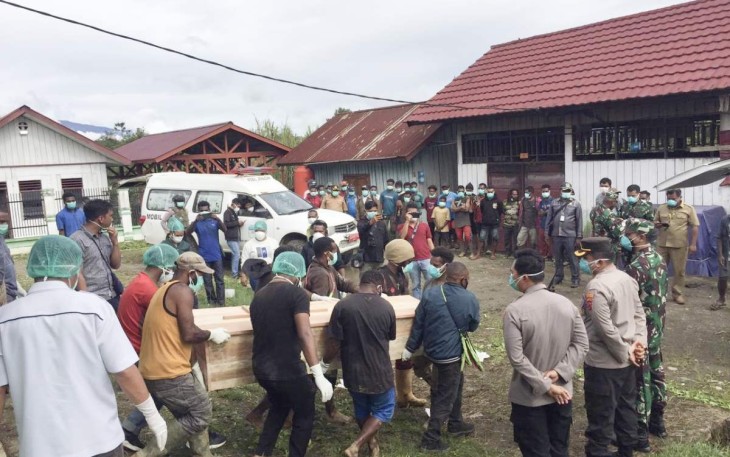 Penyerahan jenazah pelaku KKB di Pegunungan Bintang, Papua