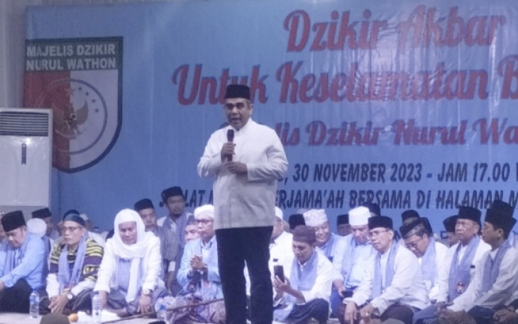 Sekjen Gerindra Ahmad Muzani saat deklarasi Kiai Kampung Nusantara yang tergabung dalam Majelis Dzikir Nurul Wathon di Menteng, Jakarta Pusat, Kamis (30/11)