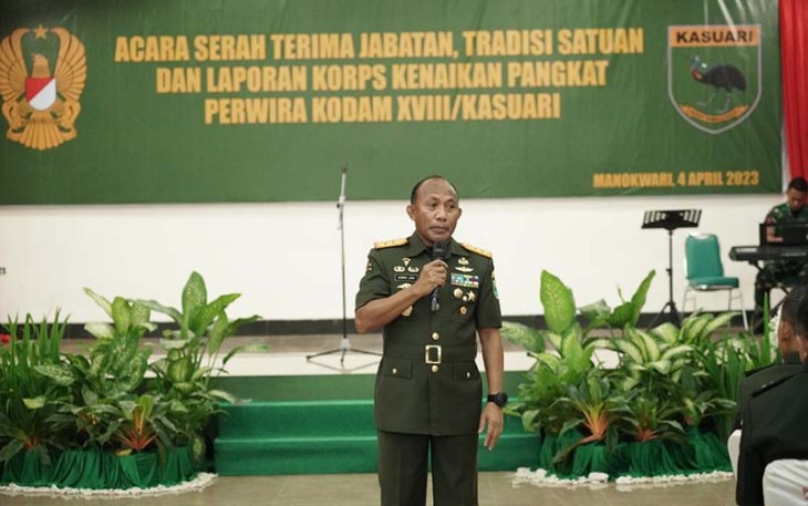  Pangdam XVIII/Kasuari, Mayjen TNI Gabriel Lema, S.Sos.