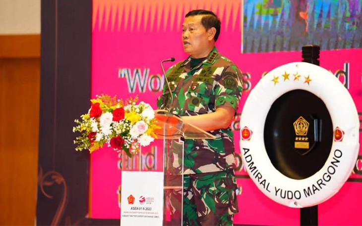 Panglima TNI Laksamana TNI Yudo Margono sebagai keynote speaker pada Subject Military Expert Exchange (SMEE) latihan bersama Asex 01 Natuna, bertempat di Hotel Radison, Batam, Selasa (19/9/2023).
