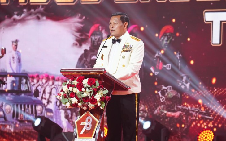 Panglima TNI Laksamana TNI Yudo Margono, S.E., M.M., pada acara Komsos Eksekutif dan Gala Dinner, yang utamanya mantan pejabat Panglima TNI dalam rangka Hari Ulang Tahun ke 78 TNI, dengan tema: “TNI Patriot NKRI Pengawal Demokrasi Untuk Indonesia Maju”, di Gedung Soedirman Jl. Dr. Saharjo No. 268, Menteng Dalam, Kec. Tebet, Jakarta Pusat, Selasa malam (3/10/2023).