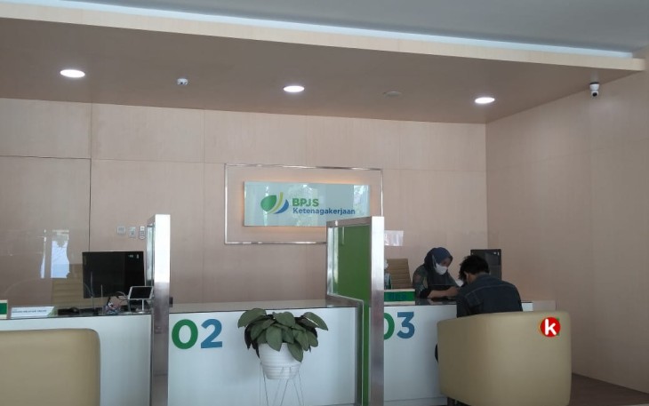 Situasi Proses Pelayanan Klaim JHT di BPJamsostek Cabang Blitar