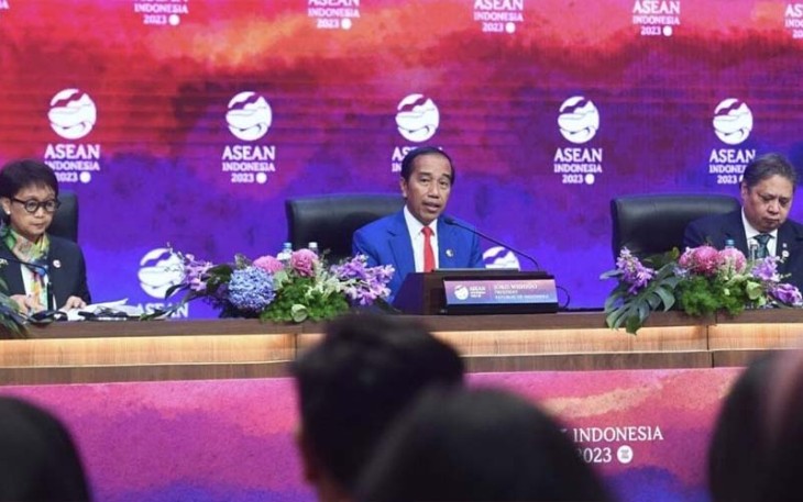 residen Jokowi dalam konferensi persnya di Jakarta Convention Center (JCC), Jakarta, pada Kamis, 7 September 2023.