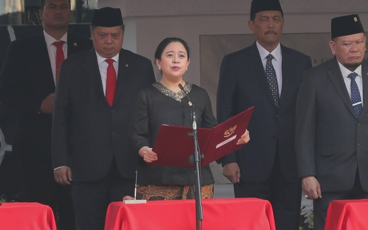 Ketua DPR RI Puan Maharani saat membacakan Ikrar Kesaktian Pancasila dalam peringatan Hari Kesaktian Pancasila di Monumen Pancasila Sakti, Pondok Gede, Jakarta pada Minggu, (1/10/2023).