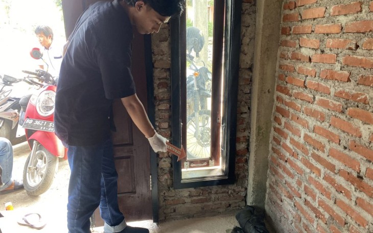 Personel Polsek Kerkap Saat Olah TKP