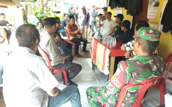Polisi Mediasi Warga dan Pedagang Pasar Pagar Dewa Dengan Kopkal Bangun Wijaya