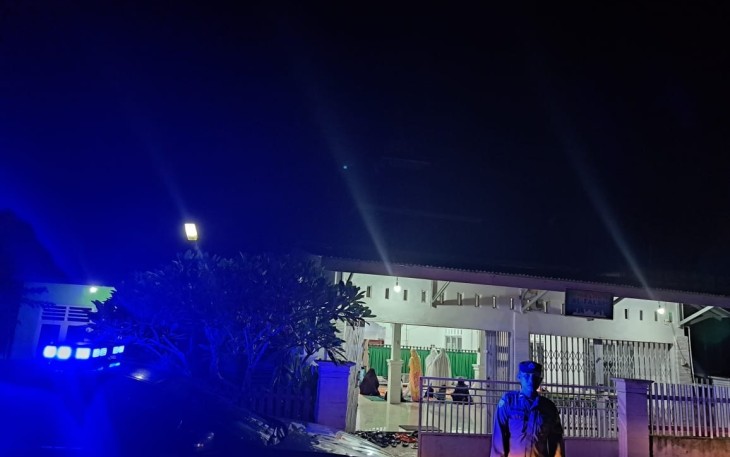 Beri Rasa Aman dan nyaman Polsek Seginim Lakukan Pengamanan Ibadah Sholat Tarawih 