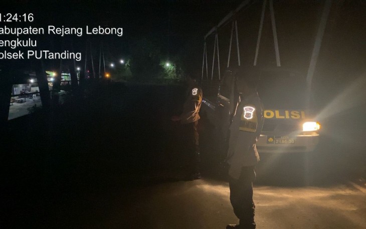 Berikan Pengamanan untuk Masyarakat, Polsek Padang Ulak Tanding Laksanakan Patroli 