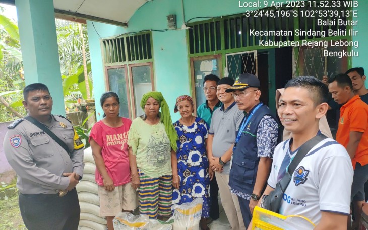 Polsek Kotapadang Lakukan Monitoring dan Pengawasan Pendistribusian Bantuan Beras 