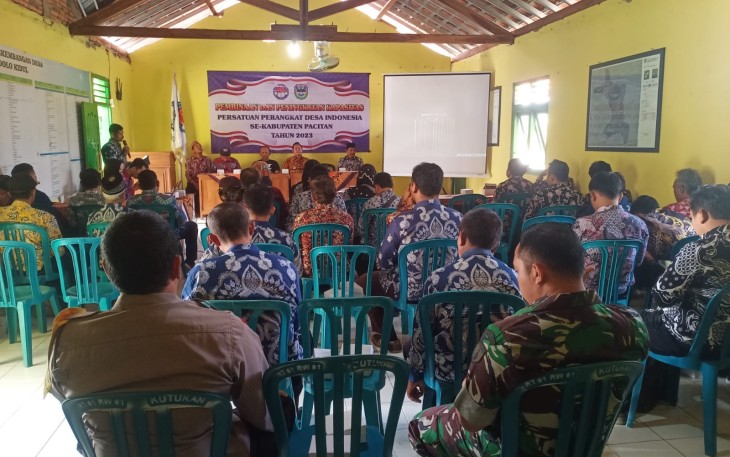 Babinsa Koramil 0801/10 Punung Hadiri Pembinaan dan Penguatan Organisasi Persatuan Perangkat Desa