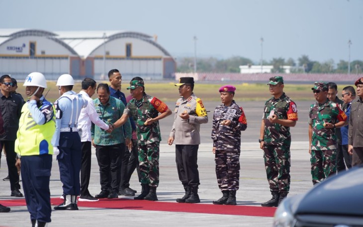 Pangdam IX/Udayana saat sambut Presiden RI  