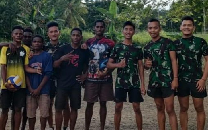 Satgas Yonif 143/TWEJ Jadikan Olahraga Sarana Komunikasi di Perbatasan RI-PNG
