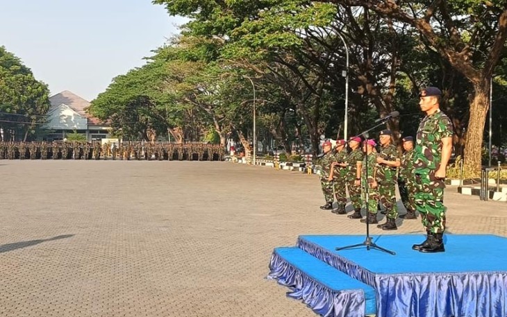 Dirum Kodiklatal Laksma TNI Gatot Hariyanto saat Apel Gabungan Puslatdiksarmil 