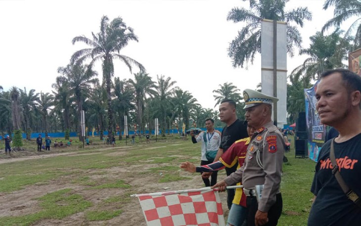 Kapolsek Tanah Jawa Pimpin Super Grasstrack Race I 2023