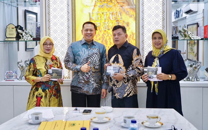 Bamsoet menerima Ketua DPD Partai Golkar Kabupaten Purbalingga, Kabupaten Banjarnegara, dan Kabupaten Kebumen, di Jakarta, Kamis (2/11/23).