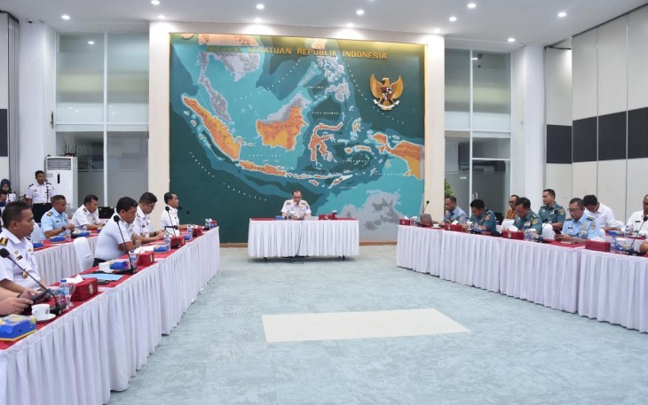 Bakamla RI saat gelar Rakor Operasi Udara Maritim “Bhuana Nusantara”, yang diadakan di Aula Ary Hasibuan Mabes Bakamla RI, Jakarta Pusat, Rabu (1/3/2023).