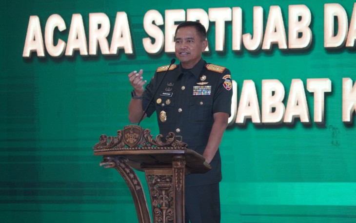 Pangdam IX/Udayana Mayjen TNI Harfendi, S.I.P., M.Sc., memimpin langsung acara Serah Terima Jabatan (Sertijab) dan Tradisi Laporan Korps Pejabat Kodam IX/Udayana yang dilaksanakan di Aula Supardi Makodam IX/Udayana, Denpasar, pada Selasa (12/12/2023)