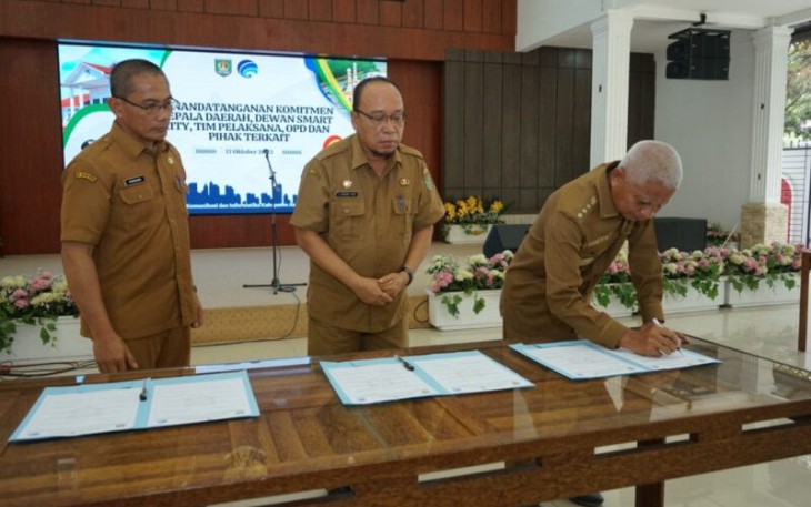 Bupati Surya Resmi Tutup Kegiatan Bimtek Smart City