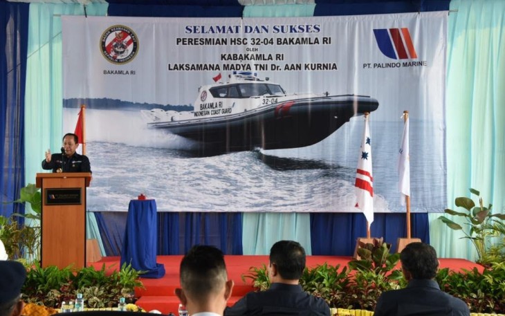 Kepala Bakamla RI Laksdya TNI Dr. Aan Kurnia saat memberi arahan di Dermaga PT Palindo Marine Shipyard, Batam, Provinsi Kepri, Senin (26/06/2023).