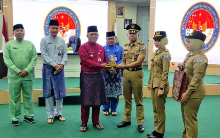 Wawako Endang saat Terima Kunjungan Silaturahim 19 Praja IPDN Kepri