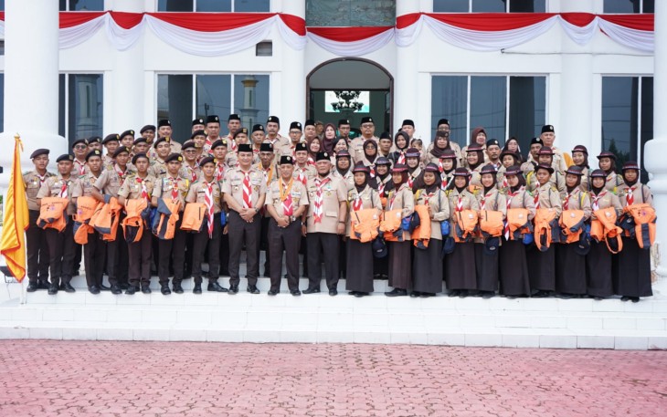 Asisten Pemerintahan dan Kesejahteraan Rakyat Lepas Peserta Raimuna Nasional ke XII