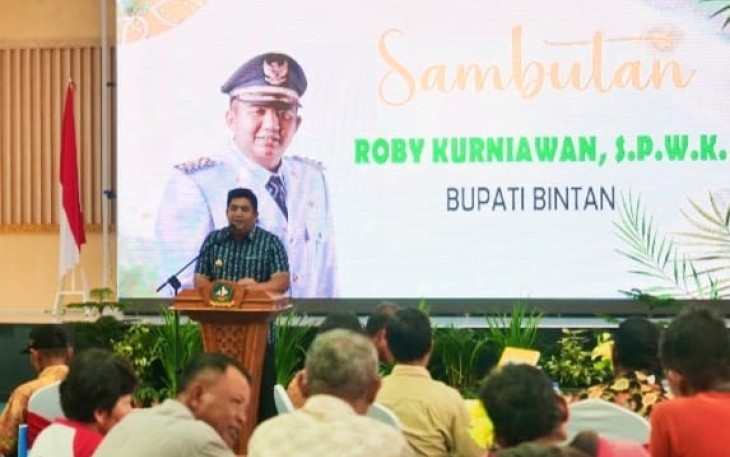 Bupati Bintan Roby Kurniawan SPWK Dalam Silaturahmi Bersama Petani Bintan, Kamis (28/12) di Aula Bandar Seri Bentan
