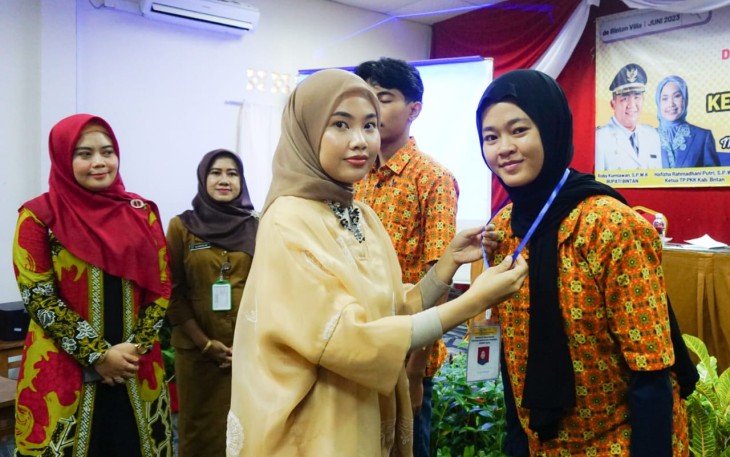 Ketua TP PKK Bintan Buka Kegiatan Pelatihan Kewirausahaan Pemuda Bidang Tata Busana 2023