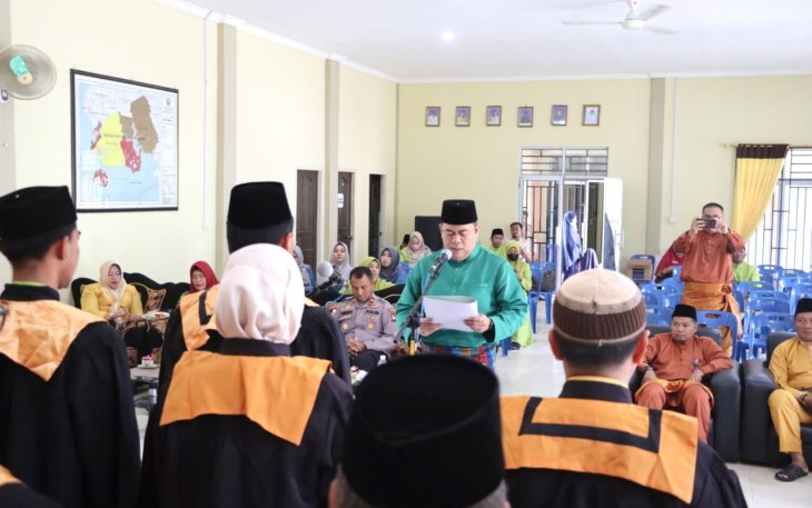 Sekda Kabupaten Bintan Ronny Kartika Lantik Dewan Hakim STQH Ke XII 