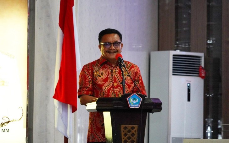 Wali Kota Bitung Maurits Mantiri saat memberikan sambutan