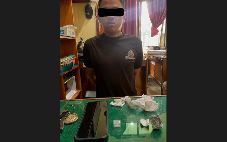 Tersangka dan barang bukti saat diamankan