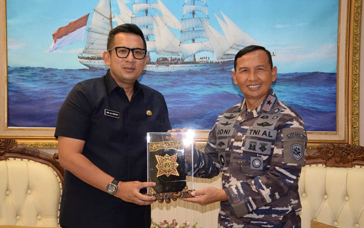 Danlantamal V saatTerima Courtesy Call Kadispora Provinsi Jawa Timur