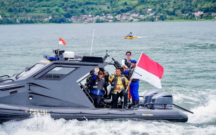 Bamsoet di Danau Toba, Sumatera Utara, Jumat (24/11/23).