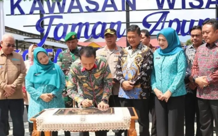Pj Gubernur Sumsel dan PJ Walikota Pagaralam Resmikan Wisata Taman Apung Dan Program Pencegahan Stunting